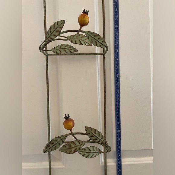 Antique Decorative Shelves - Picture 4 of 10